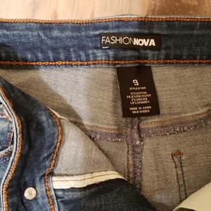 Fashion nova size 9 jeans